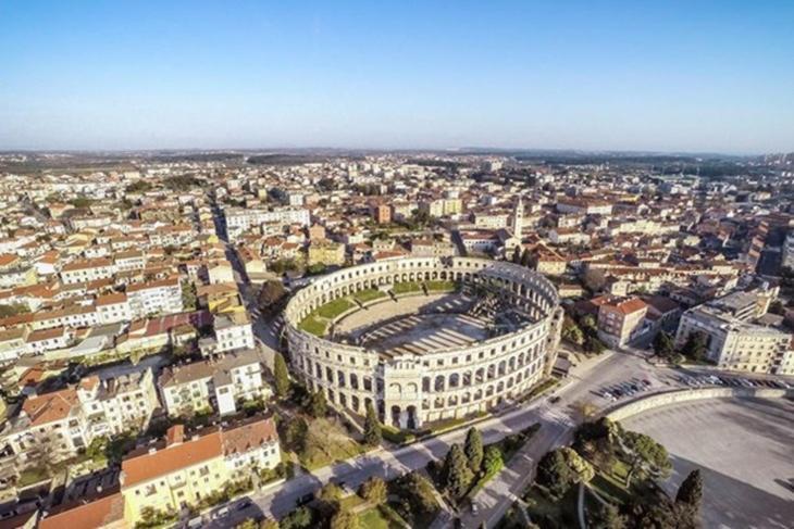La Dolce Vita Luxury Apartments With Best Free Private Parking In City Center Pula Luaran gambar