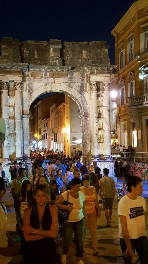 La Dolce Vita Luxury Apartments With Best Free Private Parking In City Center Pula Luaran gambar